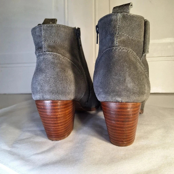 Diba Sophia Grey Suede Ankle Boots Gold Button Accent Zip Inside Mid Heel 9.5 - Picture 9 of 14